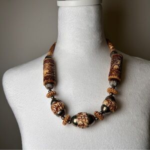 Vintage Hand Carved Bead Carvings 10”Necklace Elephants Lions *Flaw*